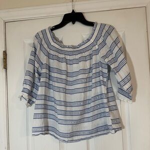 INC International Concepts top can be worn off the shoulders. Size large.